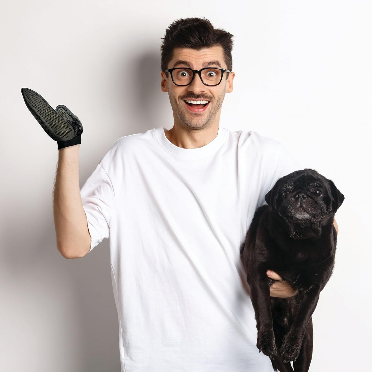 Pet Grooming Mitt and Towel Set - Deshedding Glove for Dogs and Cats - Massage and Remove Pet Hair - Ideal for Small to Medium Dogs and Cats